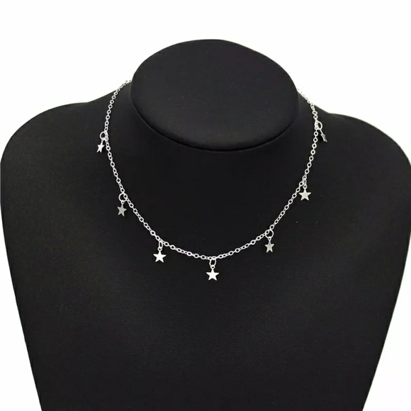 Simple Star Necklace Choker - Picture 3 of 4